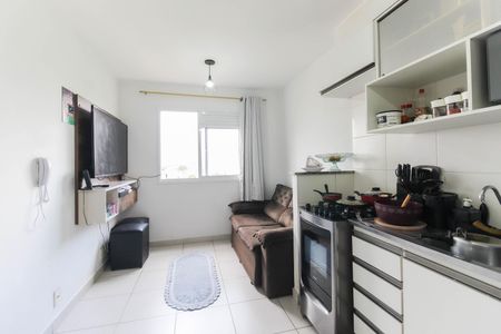Sala - Cozinha de apartamento para alugar com 2 quartos, 32m² em Colônia (zona Leste), São Paulo