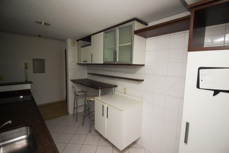 Apartamento para alugar com 100m², 3 quartos e 2 vagas Apartamento para alugar com 100m², 3 quartos e 2 vagasCozinha