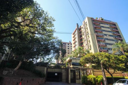 Apartamento para alugar com 100m², 3 quartos e 2 vagas Apartamento para alugar com 100m², 3 quartos e 2 vagasFachada do condomínio