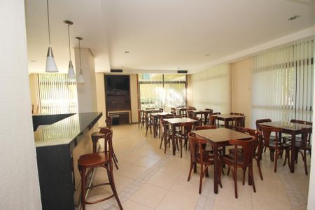 Apartamento para alugar com 100m², 3 quartos e 2 vagas Apartamento para alugar com 100m², 3 quartos e 2 vagasÁrea comum - Salão de festas