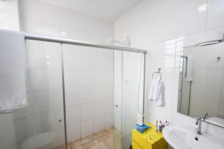 Apartamento para alugar com 115m², 3 quartos e 1 vagabanheiro corredor