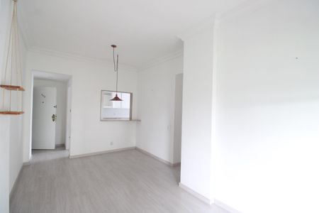 Sala de apartamento para alugar com 3 quartos, 70m² em Pechincha, Rio de Janeiro