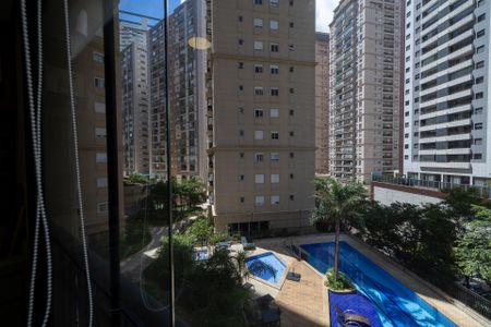 Apartamento à venda com 81m², 2 quartos e 2 vagasVaranda