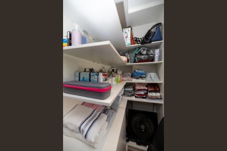 Apartamento à venda com 81m², 2 quartos e 2 vagasCloset