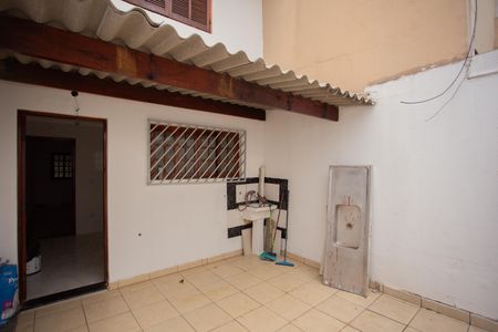 Casa à venda com 80m², 2 quartos e 1 vagaQUINTAL E ÁREA DE SERVIÇO