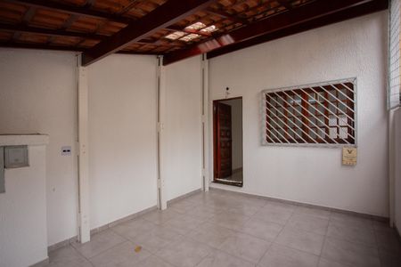 GARAGEM de casa à venda com 2 quartos, 80m² em Lauzane Paulista, São Paulo