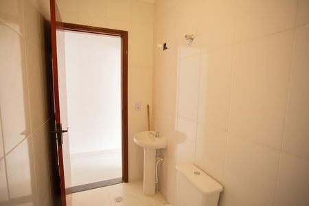 Casa à venda com 80m², 2 quartos e 1 vagaBANHEIRO