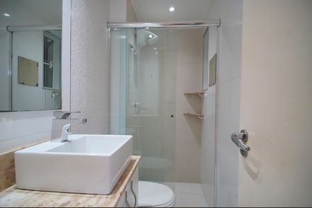 Apartamento à venda com 81m², 3 quartos e sem vagaBanheiro