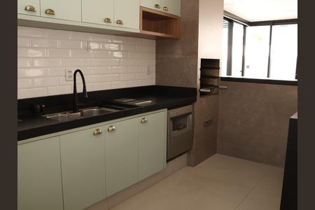 Cozinha de casa de condomínio para alugar com 3 quartos, 181m² em Alphaville Araguaia, Goiânia