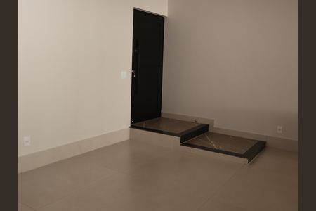Sala de casa de condomínio para alugar com 3 quartos, 181m² em Alphaville Araguaia, Goiânia