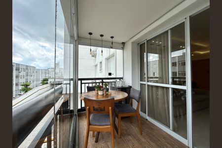 Apartamento para alugar com 87m², 2 quartos e 1 vagaVaranda