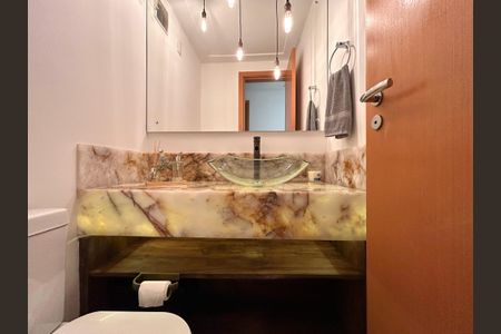 Apartamento para alugar com 87m², 2 quartos e 1 vagaLavabo