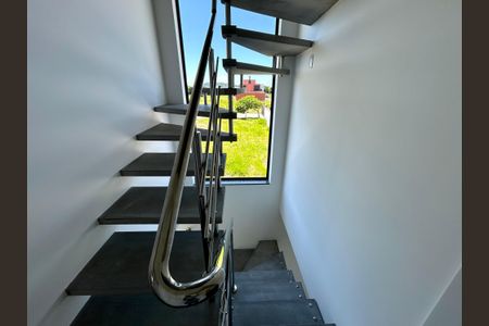 Casa para alugar com 132m², 2 quartos e 4 vagasEscada