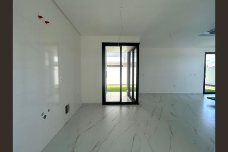 Casa para alugar com 132m², 2 quartos e 4 vagasCozinha 