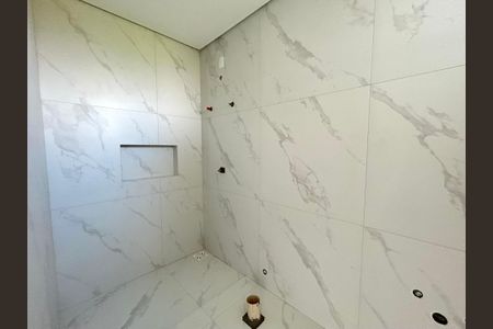 Casa para alugar com 132m², 2 quartos e 4 vagasBanheiro suite 1