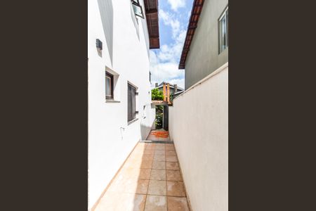 Casa de condomínio à venda com 360m², 5 quartos e 6 vagas Casa de condomínio à venda com 360m², 5 quartos e 6 vagasÁrea comum