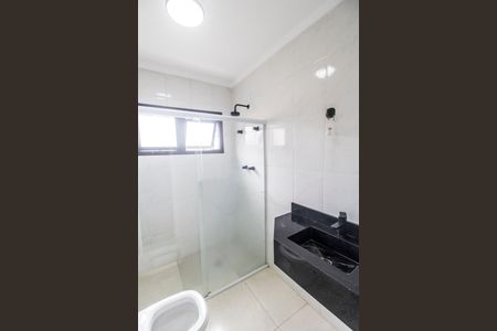 Casa de condomínio à venda com 360m², 5 quartos e 6 vagas Casa de condomínio à venda com 360m², 5 quartos e 6 vagasBanheiro Social