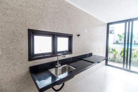 Casa de condomínio à venda com 360m², 5 quartos e 6 vagas Casa de condomínio à venda com 360m², 5 quartos e 6 vagasCozinha