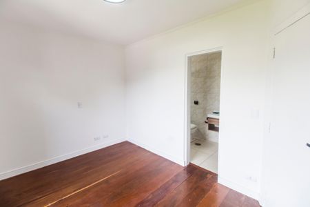 Casa de condomínio à venda com 360m², 5 quartos e 6 vagas Casa de condomínio à venda com 360m², 5 quartos e 6 vagasSuíte 1