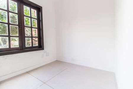 Casa de condomínio à venda com 360m², 5 quartos e 6 vagas Casa de condomínio à venda com 360m², 5 quartos e 6 vagasEscritório