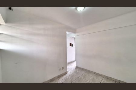 Apartamento para alugar com 75m², 2 quartos e 1 vagaSala
