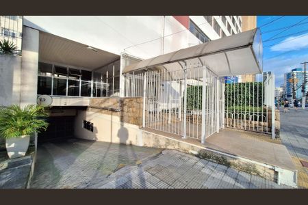 Apartamento para alugar com 75m², 2 quartos e 1 vagaFachada