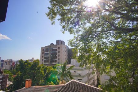 Sala - Vista de apartamento para alugar com 2 quartos, 55m² em Petrópolis, Porto Alegre
