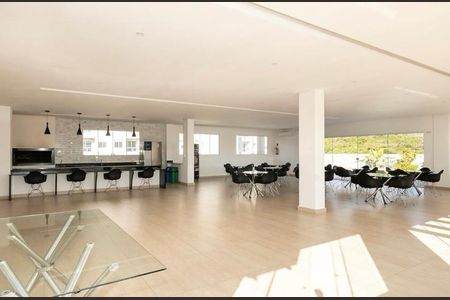 Apartamento à venda com 55m², 2 quartos e 1 vagaÁrea comum