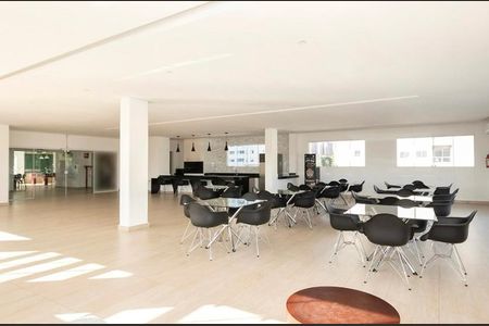 Apartamento à venda com 55m², 2 quartos e 1 vagaÁrea comum