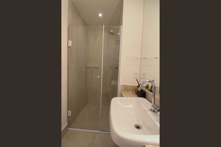 Banheiro de kitnet/studio à venda com 1 quarto, 19m² em Campo Belo, São Paulo