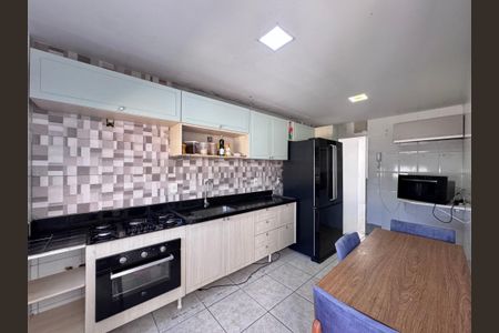 Apartamento à venda com 183m², 3 quartos e 2 vagasCozinha 