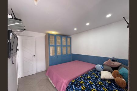 Apartamento à venda com 183m², 3 quartos e 2 vagasQuarto 