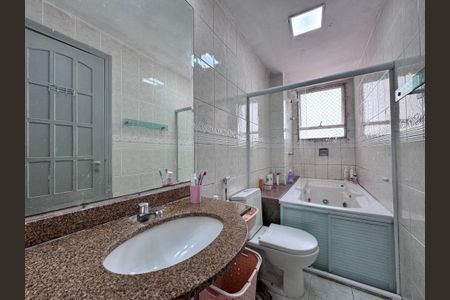 Apartamento à venda com 183m², 3 quartos e 2 vagasBanheiro Suítes Canadenses