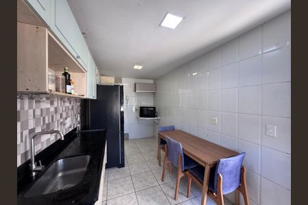 Apartamento à venda com 183m², 3 quartos e 2 vagasCozinha 