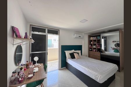 Apartamento à venda com 183m², 3 quartos e 2 vagasSuíte 2