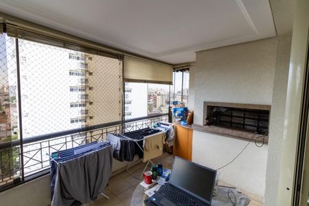 Apartamento à venda com 134m², 3 quartos e 2 vagasVaranda