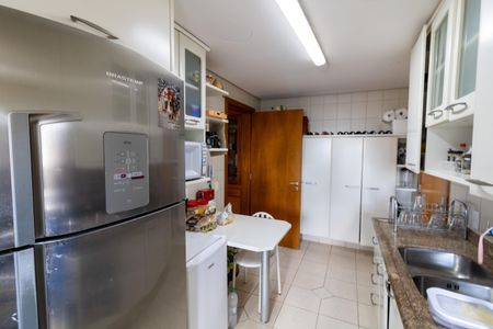 Apartamento à venda com 134m², 3 quartos e 2 vagasCozinha