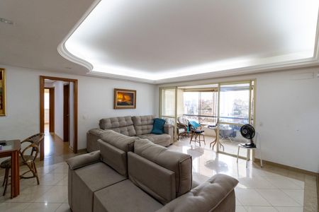 Apartamento à venda com 134m², 3 quartos e 2 vagasSala