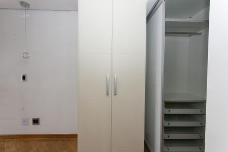 Apartamento para alugar com 147m², 3 quartos e 2 vagas Apartamento para alugar com 147m², 3 quartos e 2 vagasSuíte