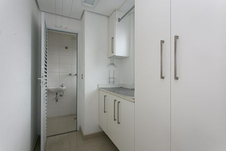 Apartamento para alugar com 147m², 3 quartos e 2 vagas Apartamento para alugar com 147m², 3 quartos e 2 vagasQuarto de Serviço