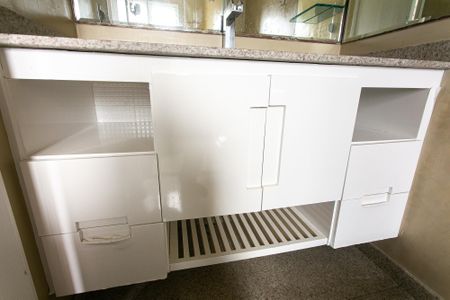 Apartamento para alugar com 147m², 3 quartos e 2 vagas Apartamento para alugar com 147m², 3 quartos e 2 vagasBanheiro da Suíte