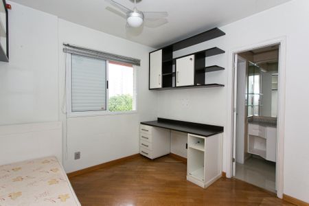 Apartamento para alugar com 147m², 3 quartos e 2 vagas Apartamento para alugar com 147m², 3 quartos e 2 vagasQuarto 1