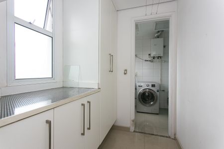 Apartamento para alugar com 147m², 3 quartos e 2 vagas Apartamento para alugar com 147m², 3 quartos e 2 vagasQuarto de Serviço