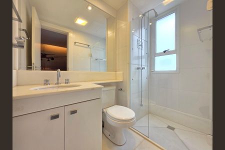 Banheiro da Suíte Júnior  de apartamento à venda com 4 quartos, 213m² em Belvedere, Belo Horizonte