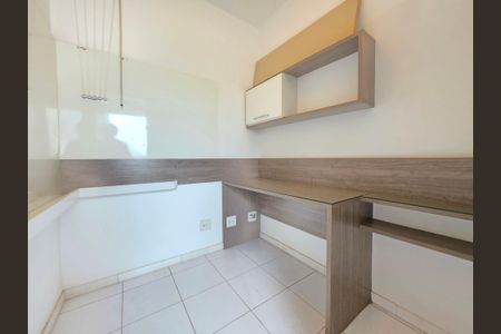 Apartamento à venda com 213m², 4 quartos e 4 vagasDCE 