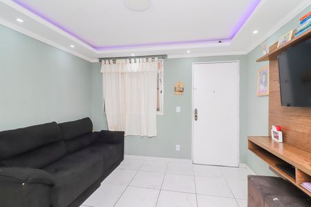Sala de apartamento para alugar com 2 quartos, 45m² em Guaianases, São Paulo