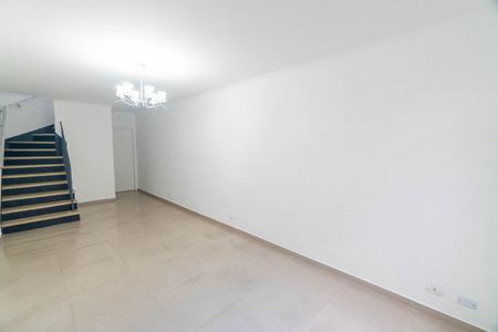 Casa para alugar com 3 quartos, 118m² em Vila Campestre, São Paulo