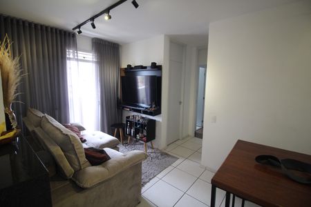 Sala de apartamento à venda com 2 quartos, 56m² em Jk, Contagem