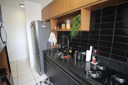 Apartamento à venda com 56m², 2 quartos e 2 vagasCozinha e Área de Serviço