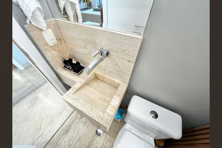 Apartamento à venda com 246m², 3 quartos e 5 vagasLavabo